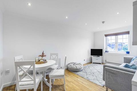 2 bedroom flat for sale, Trinity Gardens, London SW9
