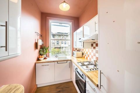 2 bedroom flat for sale, Lambert Road, London SW2