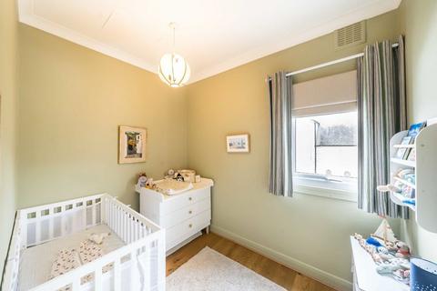 2 bedroom flat for sale, Lambert Road, London SW2