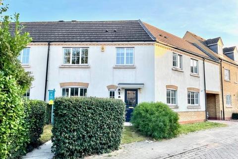 3 bedroom house for sale - Fleming Court, Peterborough