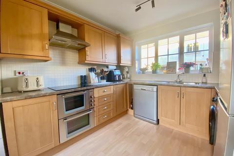 3 bedroom house for sale, Fleming Court, Peterborough