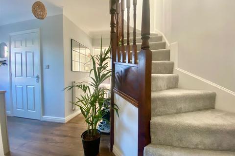 3 bedroom house for sale, Fleming Court, Peterborough