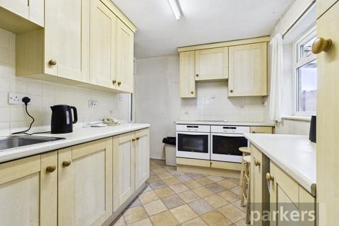 3 bedroom bungalow for sale, Stoneleigh Drive, Carterton, Oxfordshire, OX18