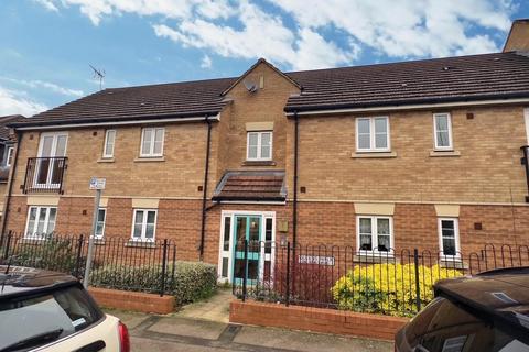 2 bedroom flat for sale, Queens Walk, Peterborough