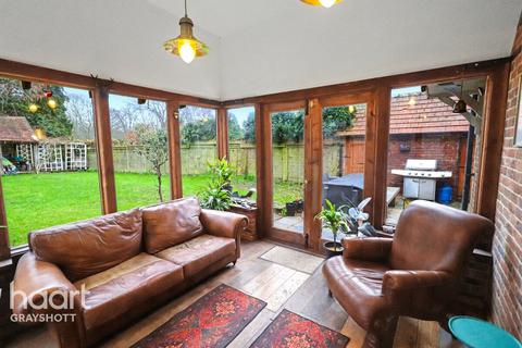 4 bedroom semi-detached house for sale, Midhurst Road, Haslemere