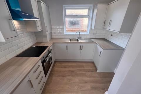 3 bedroom semi-detached house for sale, West Drive, Thornton FY5