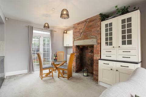 3 bedroom semi-detached house for sale, Shadwell Lane, Leeds LS17