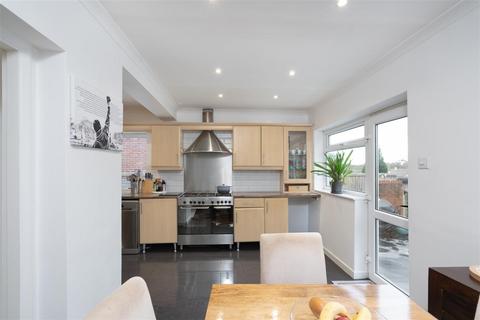 3 bedroom semi-detached house for sale, Primley Park Lane, Leeds LS17