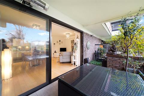 1 bedroom flat for sale, Hall Road, St Johns Wood, London, NW8