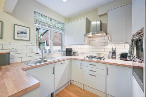 3 bedroom house for sale, Stoneleigh Avenue, Worcester Park