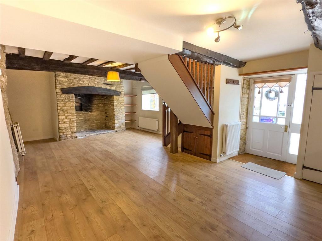 Living/Dining Area