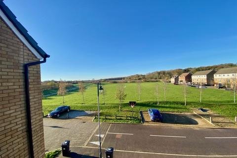 5 bedroom end of terrace house for sale, Kite Way, Hampton Vale, Peterborough