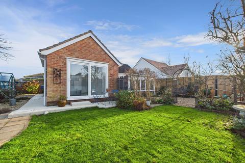 2 bedroom detached bungalow for sale, Beechlands Close, East Preston, BN16 1JT