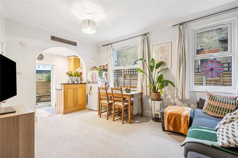 Barmouth Road, SW18