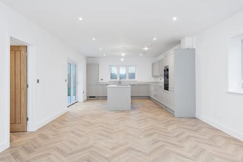 5 bedroom detached house for sale, Fuller Way, Wootton, Bedford, MK43