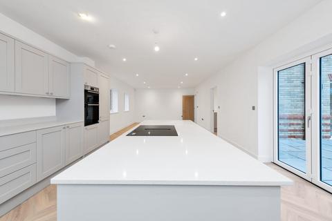 5 bedroom detached house for sale, Fuller Way, Wootton, Bedford, MK43