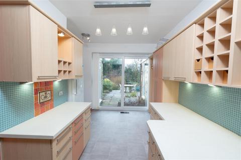 5 bedroom detached house for sale, Sandmoor Lane, Leeds LS17