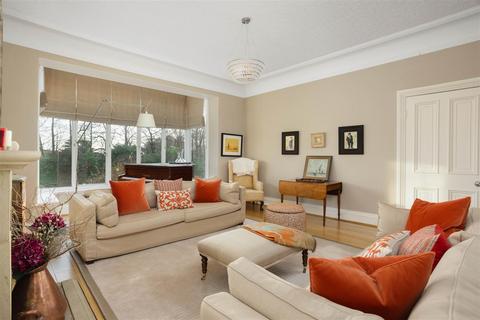 5 bedroom detached house for sale, Park Lane, Leeds LS8