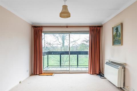 2 bedroom flat for sale, Church Lane, Oxted