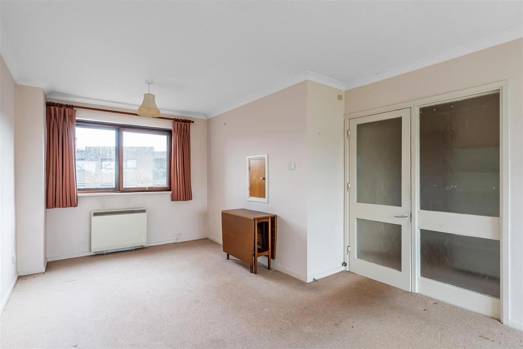 16-Oakleigh-Court-8.jpg