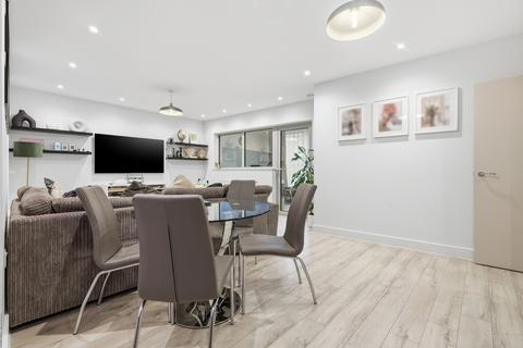3 bedroom flat for sale, New Willow House, 210 Plaistow Road, London, E13