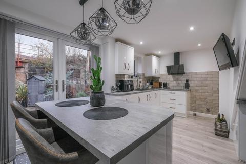 3 bedroom townhouse for sale, Ridings Fields, Holmfirth HD9
