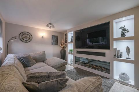 3 bedroom townhouse for sale, Ridings Fields, Holmfirth HD9