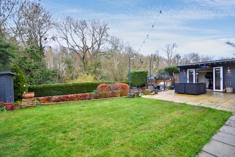 3 bedroom detached house for sale, Perwell Close, Bredon, Tewkesbury, Gloucestershire