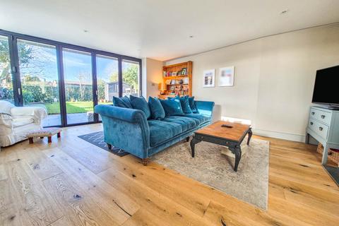 4 bedroom detached house for sale, Boon Street, Eckington, Worcestershire