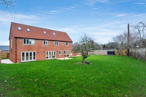 undefined, Teddington, Tewkesbury, Gloucestershire