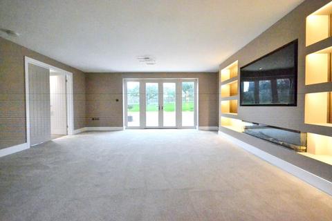 undefined, Teddington, Tewkesbury, Gloucestershire