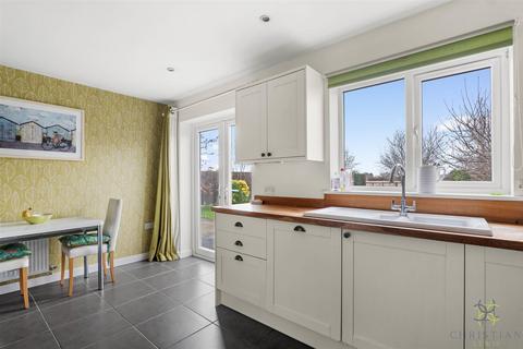 4 bedroom detached house for sale, Station Road, Evesham WR11