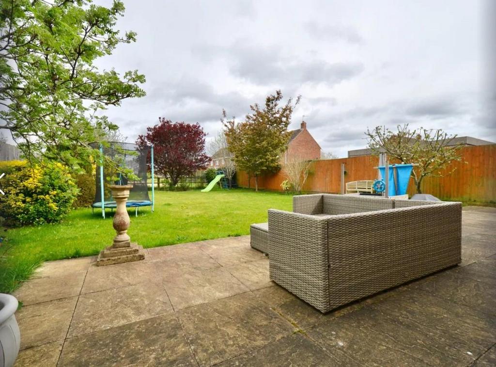 Garden 1.jpg