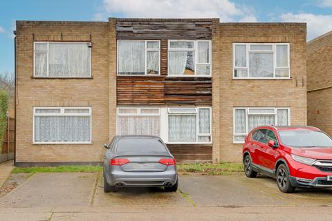 2 bedroom ground floor flat for sale, Windsor Road, Forest Gate, London, E7