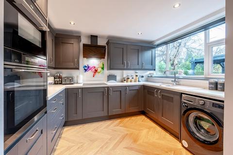 4 bedroom semi-detached house for sale, Mount Pleasant, Lowestoft
