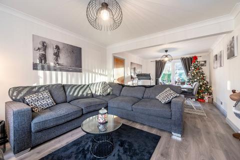 4 bedroom semi-detached house for sale, Mount Pleasant, Lowestoft