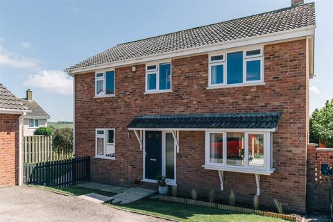 4 bedroom detached house for sale, Penmere Drive, Newquay, TR7