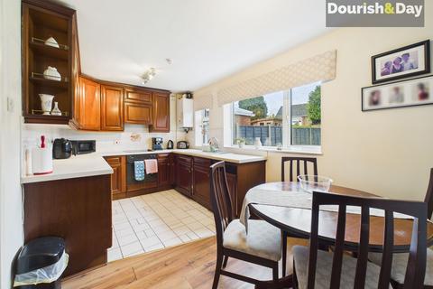 3 bedroom semi-detached house for sale, Woodstock Road, Stafford ST17
