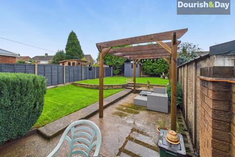 3 bedroom semi-detached house for sale, Woodstock Road, Stafford ST17