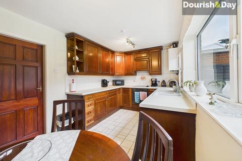 3 bedroom semi-detached house for sale, Woodstock Road, Stafford ST17