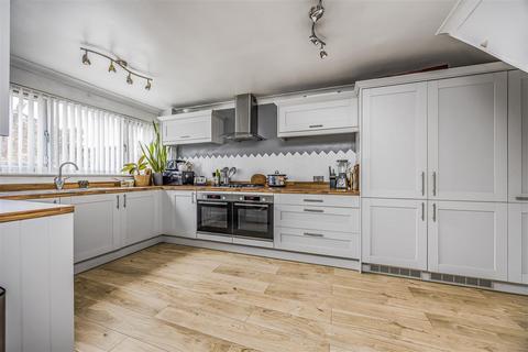 3 bedroom house for sale, Magpie Walk, Waterlooville PO8