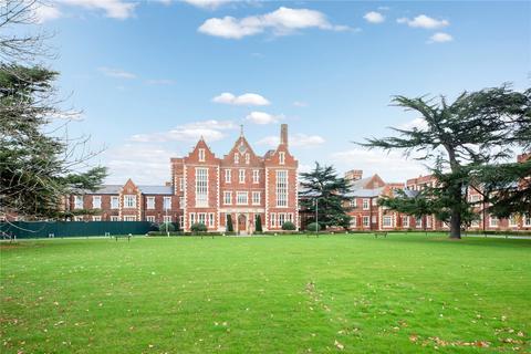 2 bedroom apartment for sale, Holt Gardens, SW17
