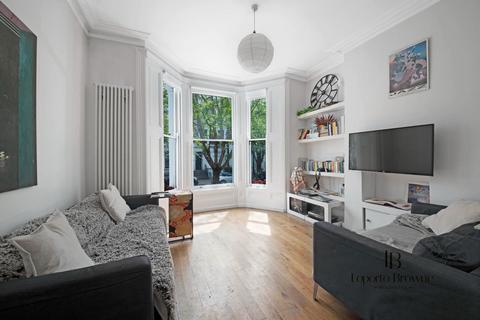 2 bedroom flat for sale, Chesterton Road, W10