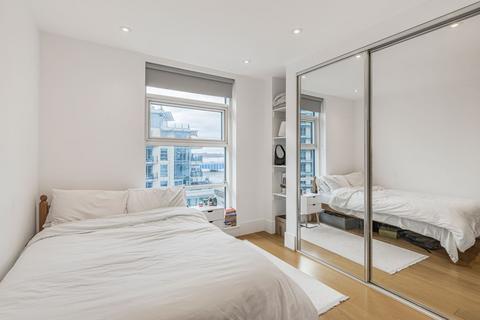 2 bedroom flat to rent, Juniper Drive, London, SW18