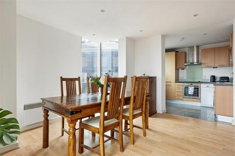 Block of apartments for sale, Albert Embankment, SE1