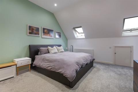 Claremont Road, Redhill, Surrey, RH1