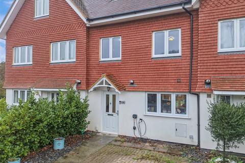 4 bedroom terraced house for sale, Claremont Road, Redhill, Surrey, RH1