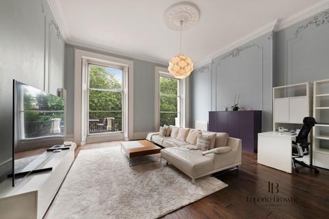 2 bedroom flat for sale, Gloucester Terrace, W2