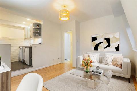 1 bedroom maisonette for sale, Sinclair Road, W14