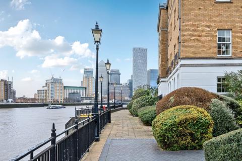 2 bedroom flat for sale, 36 Edward Square, London, SE16